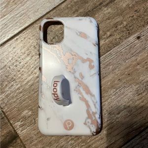 Apple iPhone 11 loopy case